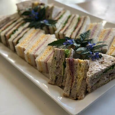 Finger club sandwich